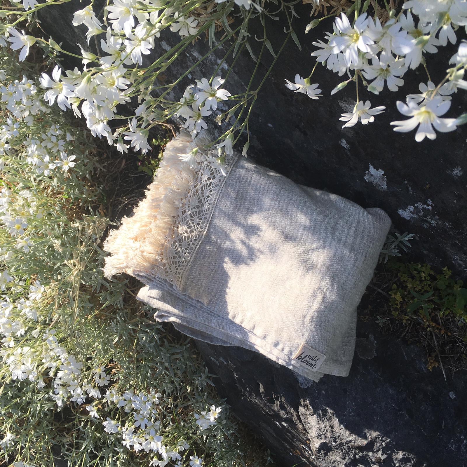 Blanket - Faded Wild Flower with Lace
